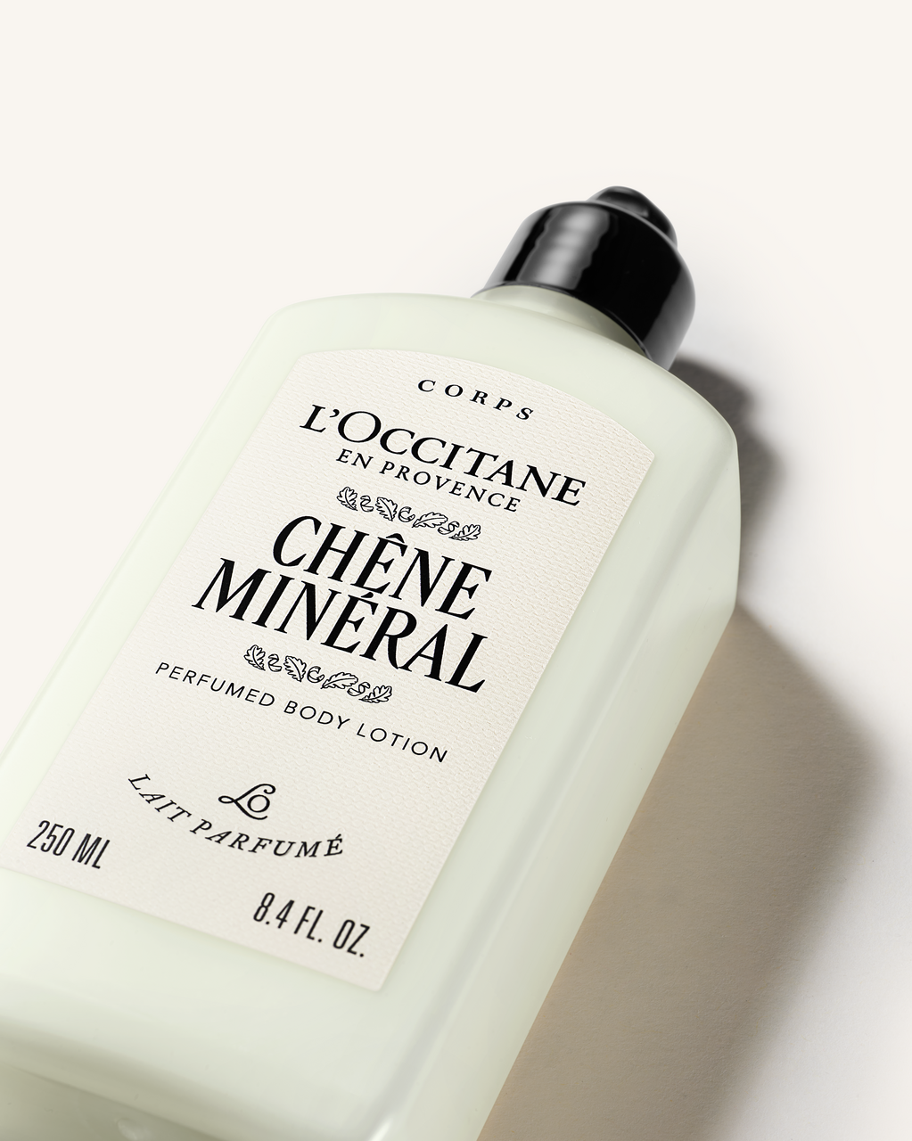 Chêne Minéral Perfumed Body Lotion - Illustration 3